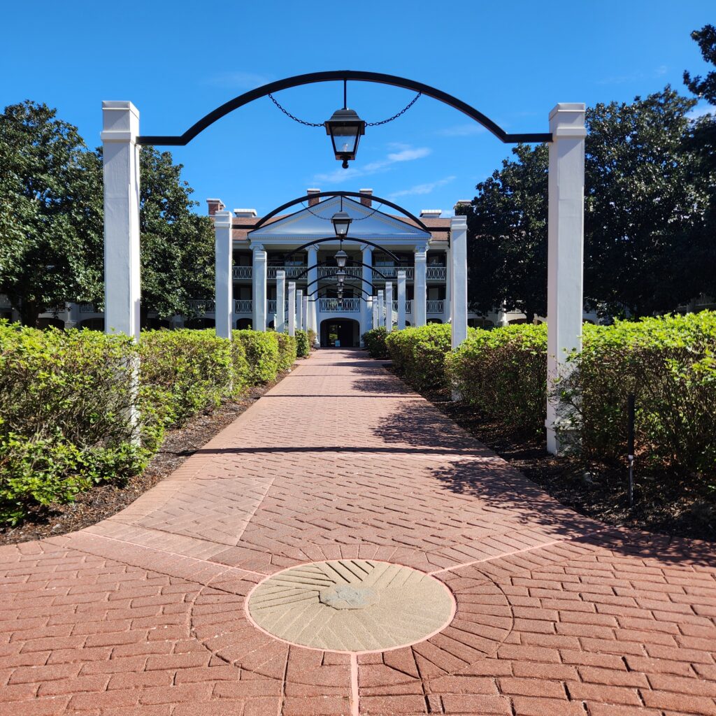 Port Orleans Riverside Mansion Building Walkway